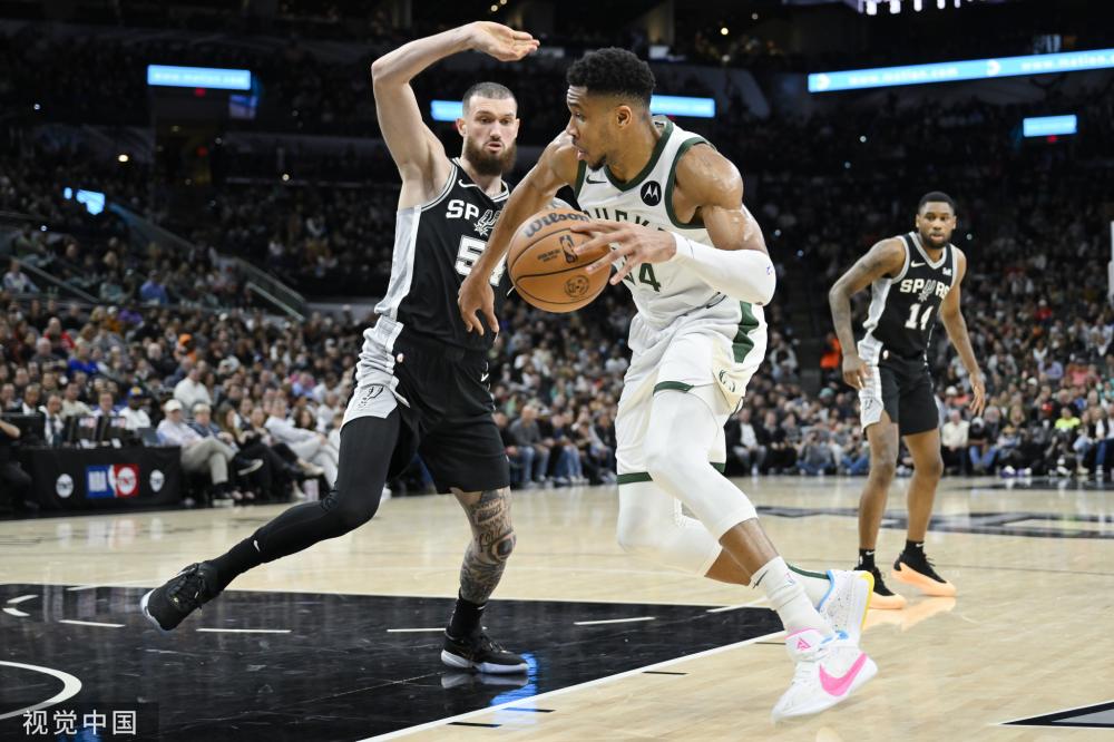 致地展现出 致地展现出